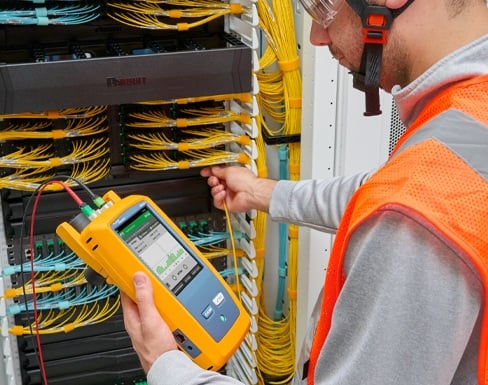 Infraestructura de red y fibra óptica